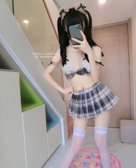午夜免费视频